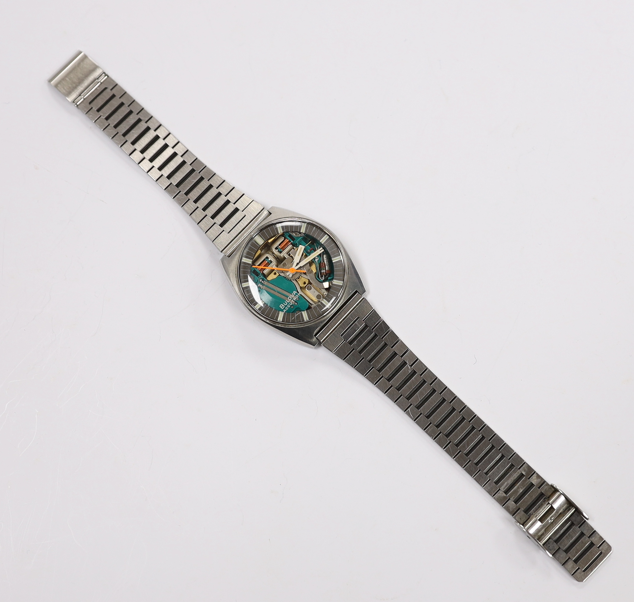 A gentleman's stainless steel Bulova Accutron N3 wrist watch, on a stainless steel bracelet, case dimeter 36mm.